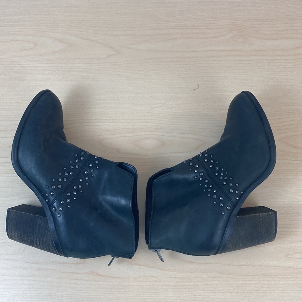 Lucky Brand Sancha Black Distressed Leather with Studs Western Moto Boot Size 7 - Picture 6 of 9